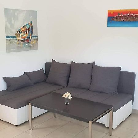 Apartmani Samanta Vir Luaran gambar